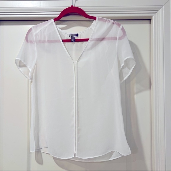 Chelsea28 Womens Blouse White Short Cap Sleeve V-Neck Sheer Pullover Size XS - Picture 1 of 4